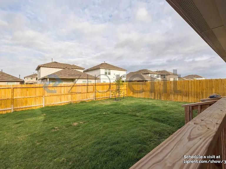 113 Chipping Aly — Photo 34