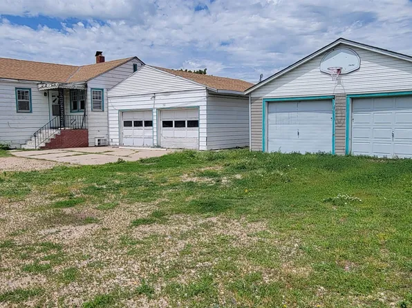 3515 Rodeo Road, North Platte, NE 69101