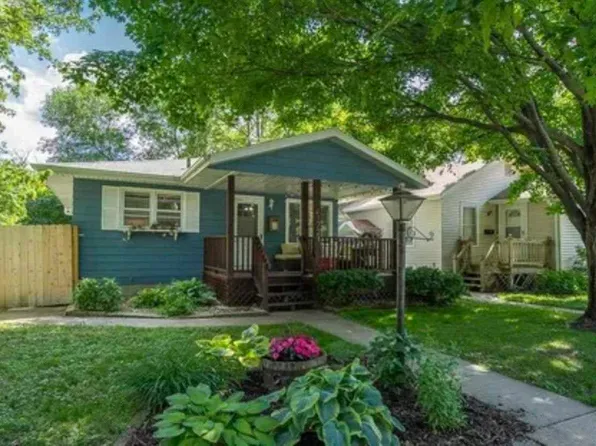 1721 F St, Iowa City, IA 52240