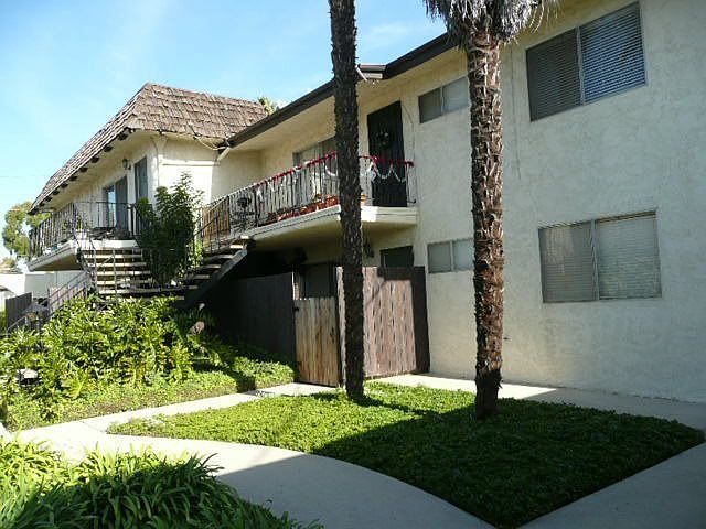 side view of complex