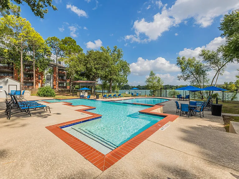 Waterside Apartments — Photo 44