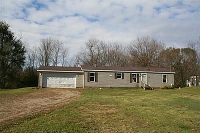 2nd image of 389 Leenhouts St