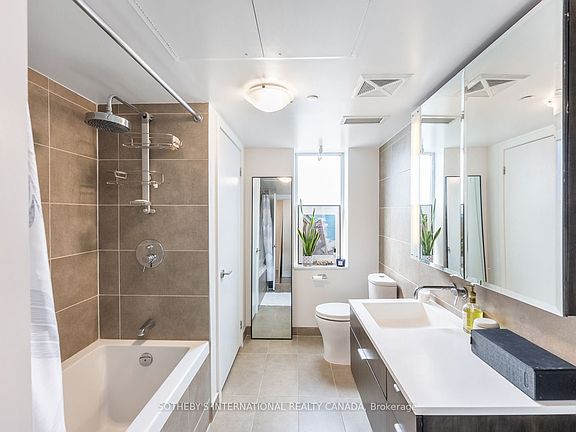 4th image of 508 Wellington St W #901