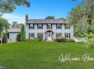 4 Cranberry Ct, Cream Ridge, NJ 08514