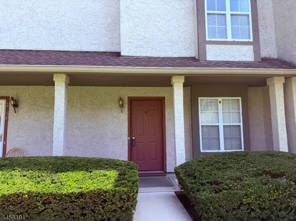 2704 Commons At Kingswood Dr BLDG 27 #2704, East Brunswick Twp., NJ 08816