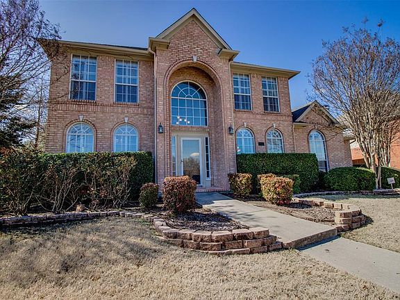 3rd image of 2225 Country Club Dr