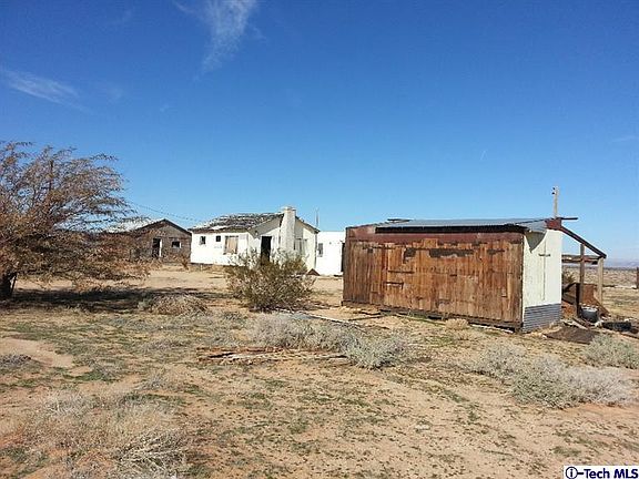 3rd image of 19654 W Highway 58