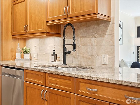 4th image of 6333 Lake Washington Boulevard NE #304