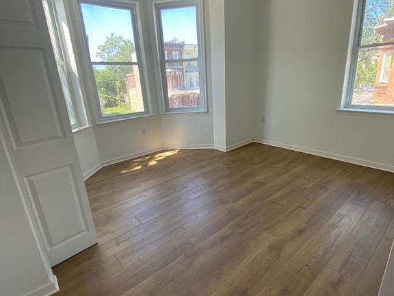 3rd image of 2225 W Lehigh Ave Floor 1