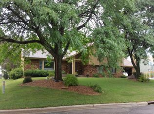 1829 Faro Ln, Mendota Heights, MN 55118