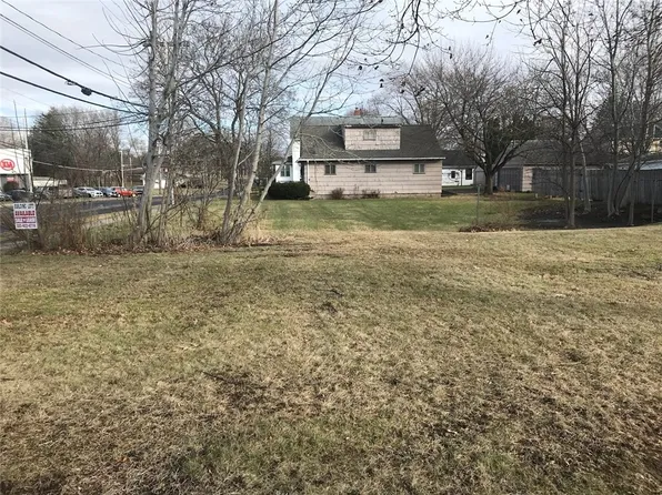 212/214 Oak St, East Rochester, NY 14445