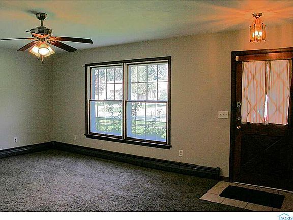 4th image of 2904 Iroquois Dr