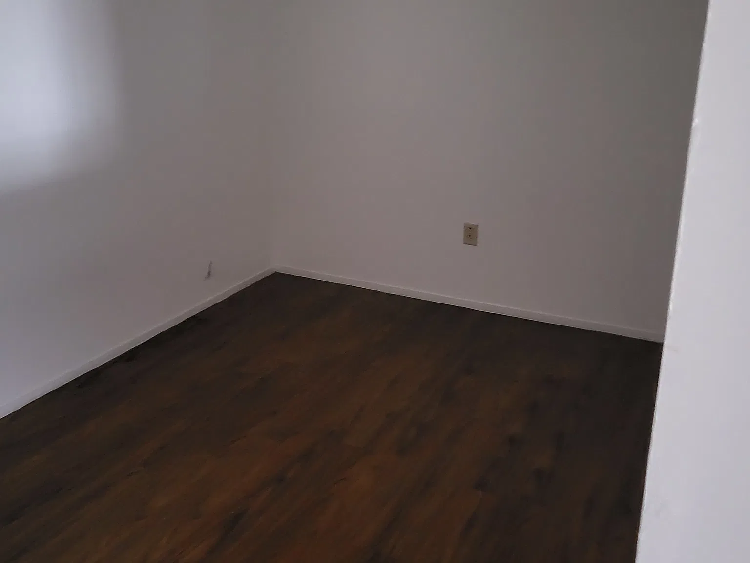 2 bed, 900 sqft, $900 — Photo 3