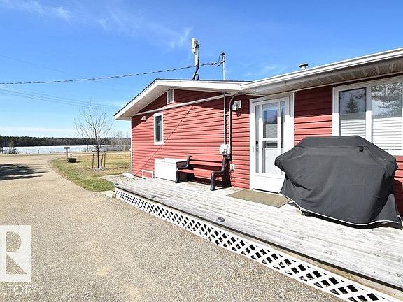2nd image of 1214 Birch Cres