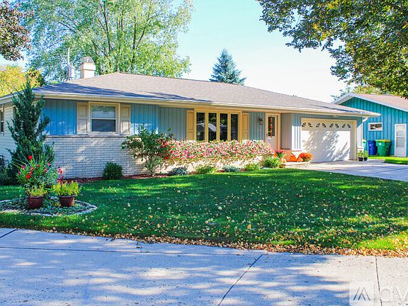 3rd image of 1201 Richardine Ct