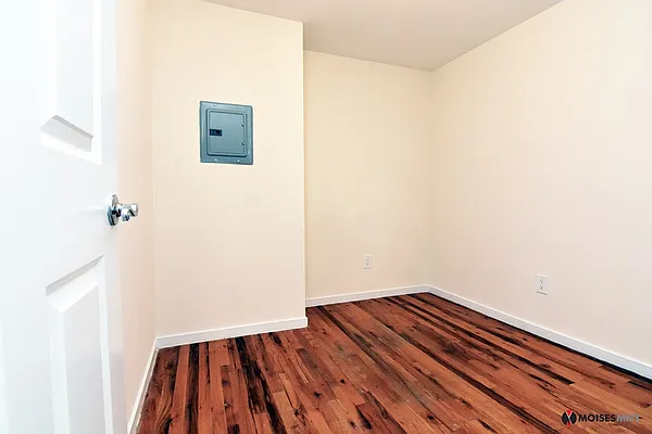 Rented by Bold New York | media 7