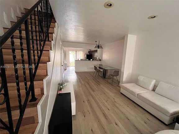 4th image of 2442 SW 58th Mnr
