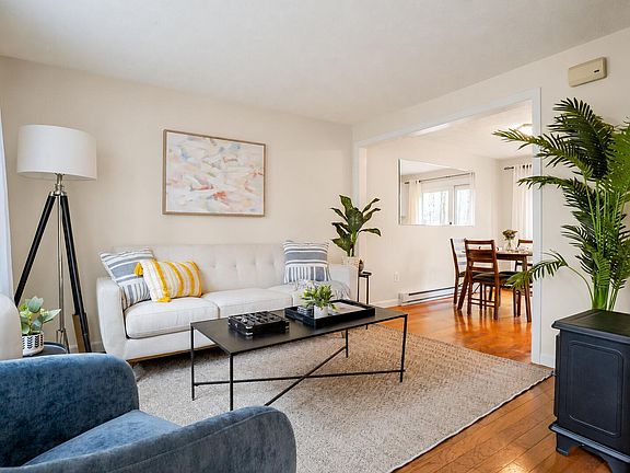 3rd image of 3 Oak Dale Drive #3