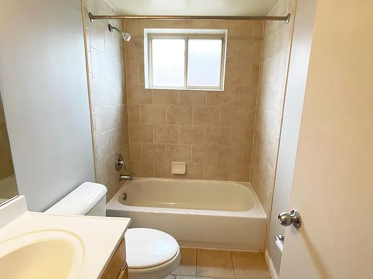 563 Lowell Ave — Photo 21