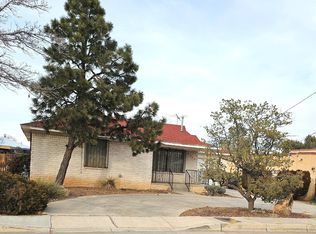 2217 Meadow View Pl NW, Albuquerque, NM 87104