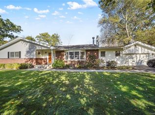 7 Hemlock Dr, Hopewell Junction, NY 12533