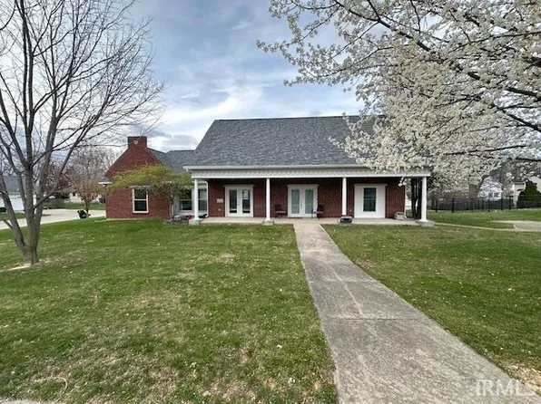 709 E Musket Dr, Ellettsville, IN 47429
