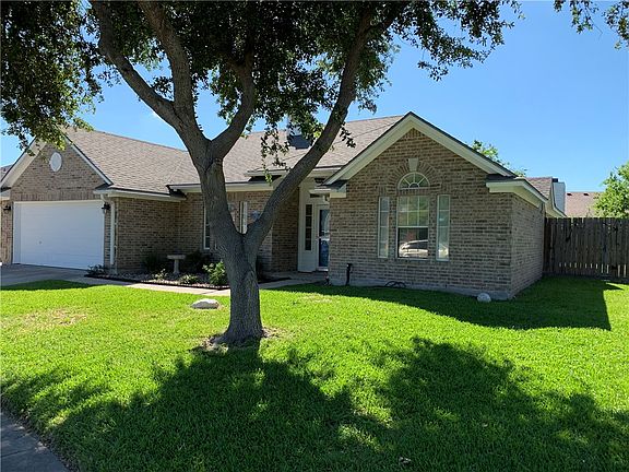 3rd image of 7105 Grape Arbor Dr