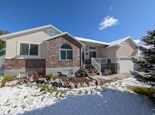 5798 W Moon Shadow Dr, Herriman, UT 84096