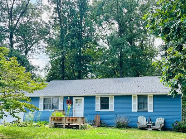 65 Garden Rd, Pittsgrove, NJ 08318