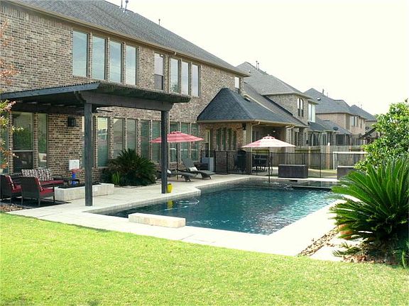 2nd image of 4506 Seguin Valley Dr