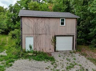 4555 Tipton Rd, Zanesville, OH 43701