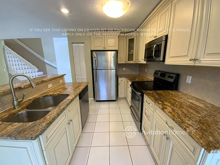 12400 Summer Springs Dr — Photo 5