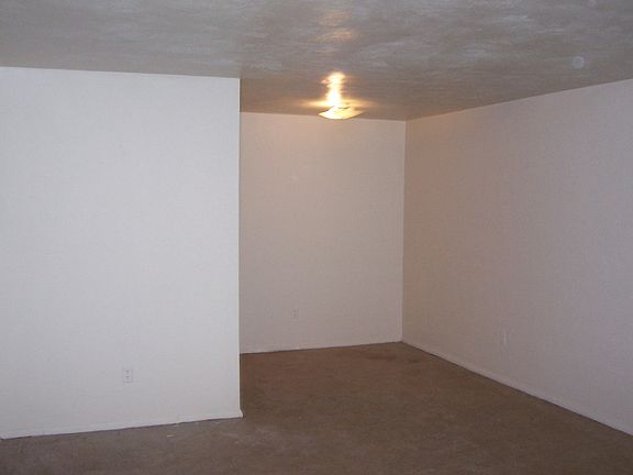 4th image of 3239 Bishop St APT 20