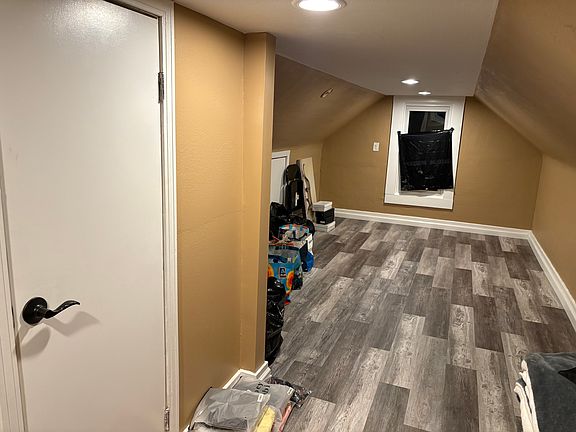 4th image of 204 72nd St