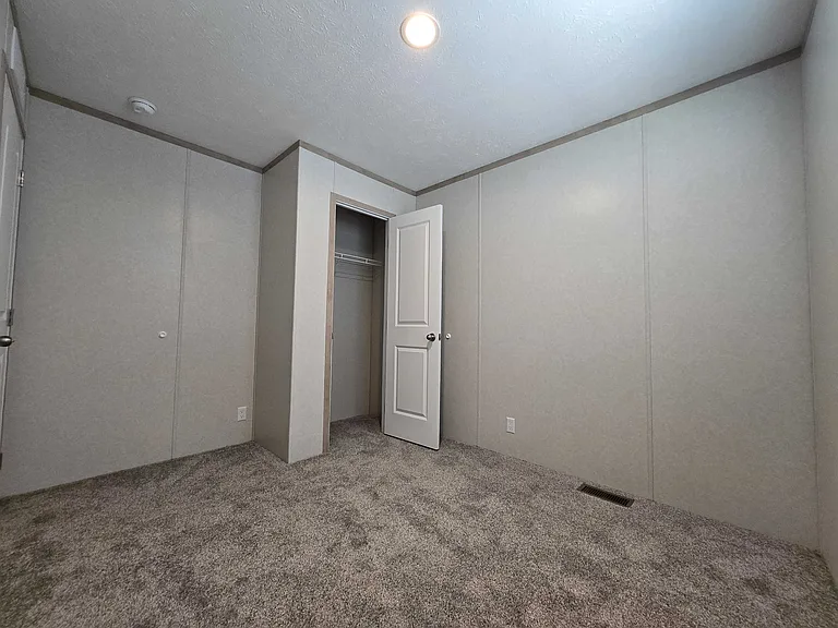 29800 Guilford Cir #109 — Photo 33