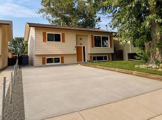 305 S 51st Ave, Coalhurst, AB T0L0V2