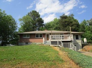 214 Ramp Rd, Hurt, VA 24563