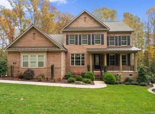608 Oak Forest Ln, Fort Mill, SC 29715