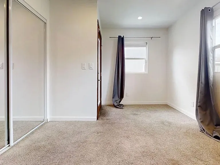 3629 Marmion Way — Photo 7