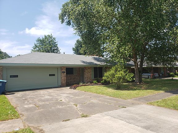 2nd image of 125 Patricia Ann Pl