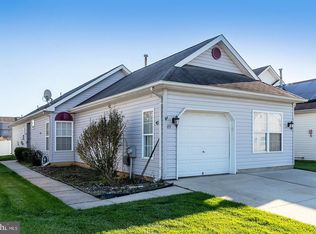 49 Forrestal Dr, Edgewater Park, NJ 08010