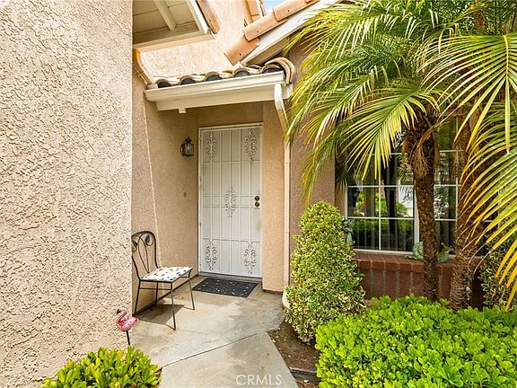 2nd image of 672 La Quinta Dr