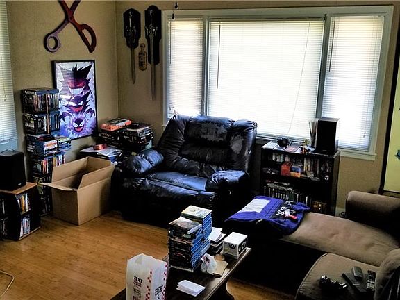 3rd image of 203 Dill Ave