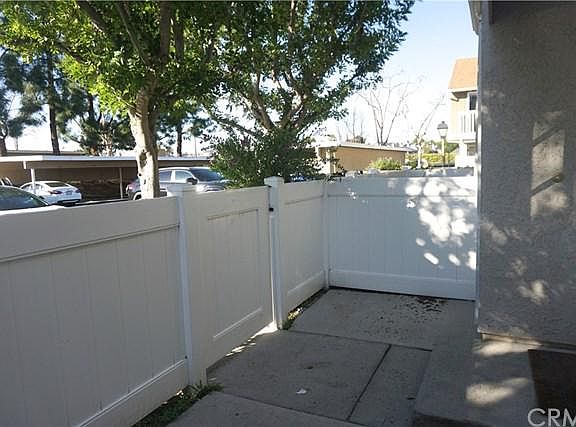 4th image of 42 Allenwood Ln