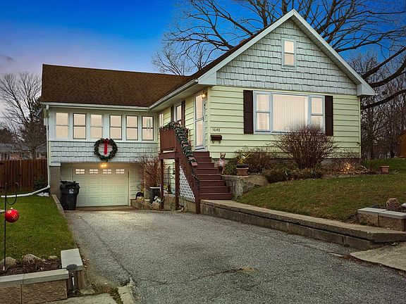 2nd image of 1648 College Ave