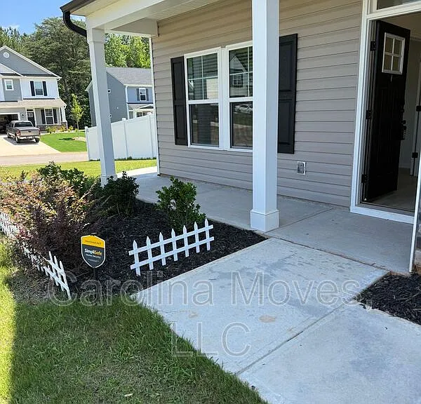 903 Gibbs Rd — Photo 4