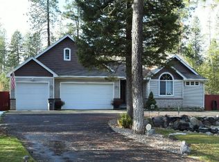 4049 Pine Meadows Dr, Loon Lake, WA 99148
