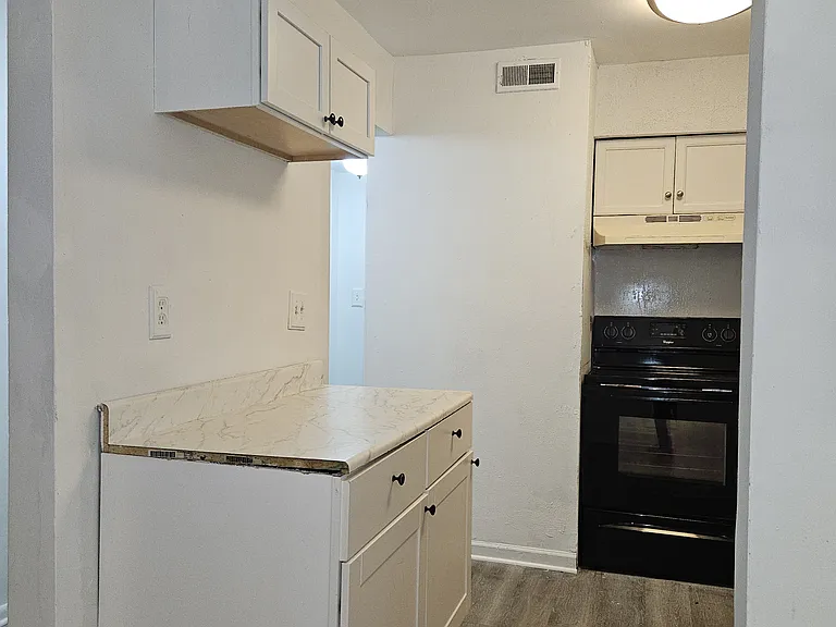 320 Welch Rd #H3 — Photo 14