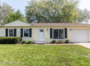 211 Seton Pl, Streamwood, IL 60107