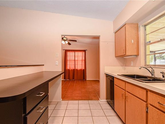 5th image of 4260 67th Ave N